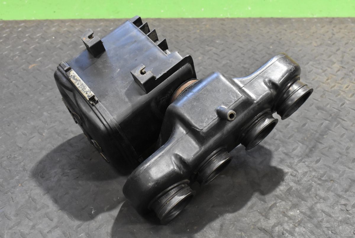 GS400 GS425 純正 エアクリーナーボックス DGM31914S 【国内即発送