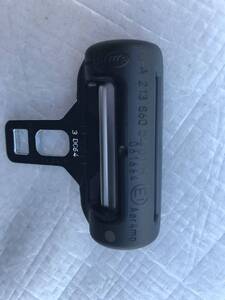  Mercedes W213 E Class seat belt catch buckle R side 