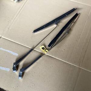  Nissan Cedric 1900G31. wiper used.