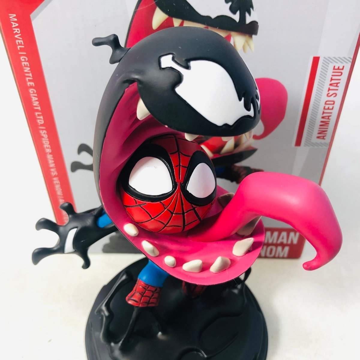 スパイダーマン Vs ヴェノム ダイヤモンドセレクト スタチュー