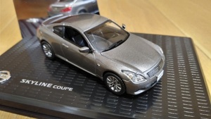 即決　日産　特注　純正　スカイライン　　SKYLINE　V36　2ドア　クーペ　SILVER　カラーサンプル　1/43　絶版　レア