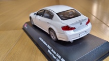 即決　京商　カラーサンプル　NISSAN　SKYLINE　350GT　V36　SEDAN　日産　スカイライン　2006　ホワイトパール　白　1/43　絶版　レア_画像3