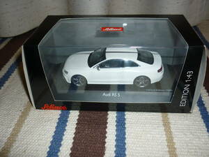  Schuco 1/43 Audi RS5 I винт белый 