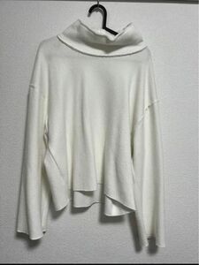 ZARA 白ニット　ハイネック　秋服　冬服　春服　レディース　トップス　ニット　セーター　薄手ニット　お洒落　かわいい