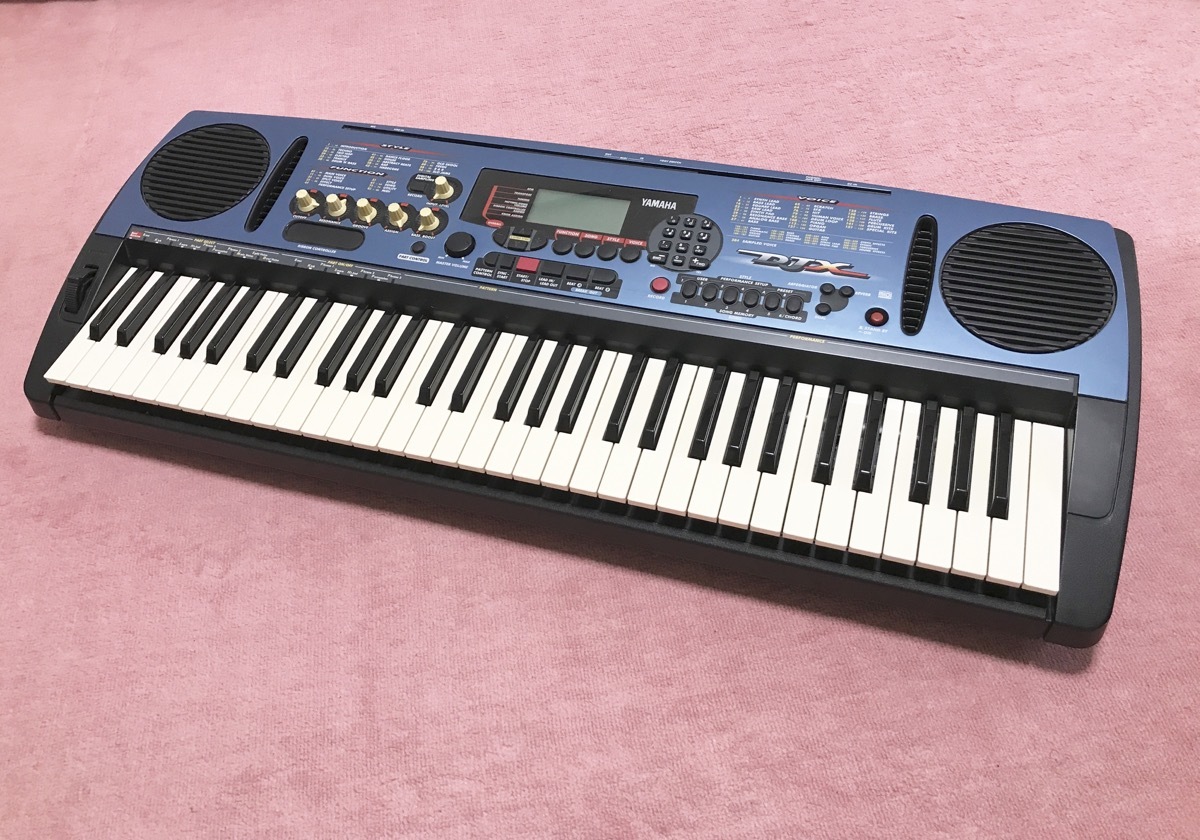 セール 登場から人気沸騰 YAMAHA PSR-D1 DJX PORTATONE キーボード