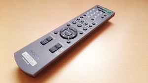 19FF17【動作保証有 即決 美品】 SONY ソニー RM-NM10 RM-NM100 海外版 NETWORK MEDIA RECEIVER ネットワークメディアレシーバー リモコン