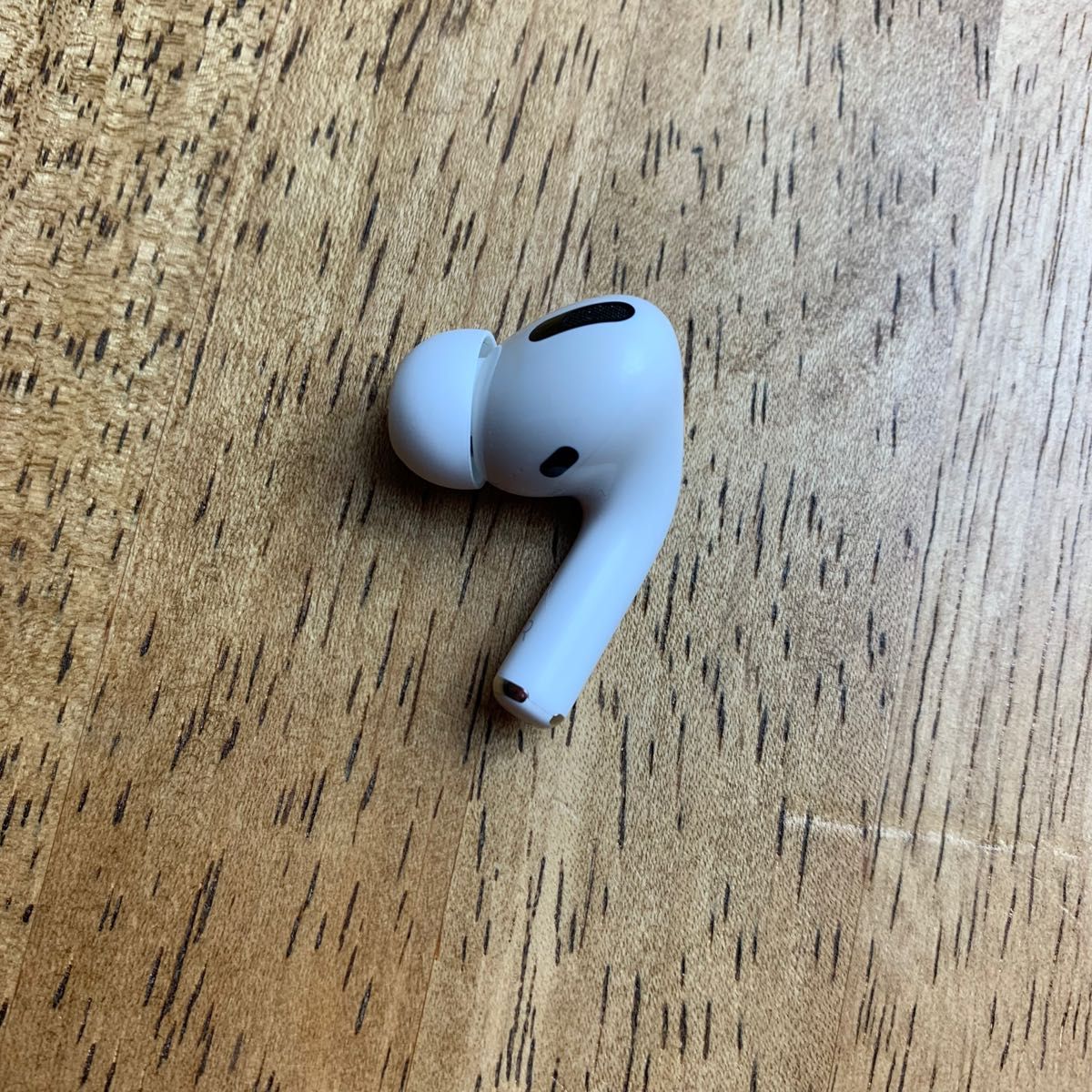 大流行中！ AirPods pro 新品 右耳 エアーポッズ 純正 Apple