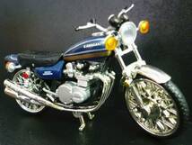 ＜非売品＞ 1/24？ Kawasaki Z1 カワサキ 900Ｚ1 スーパーフォア Z900 1975 玉虫カラー モーターサイクルコレクション バンプレスト　_画像4