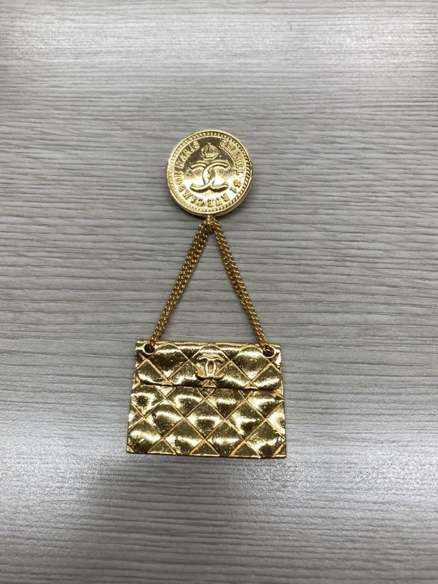 ヤフオク! -「シャネル ブローチ マトラッセ」の落札相場・落札価格