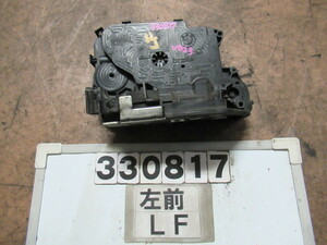 E90 323i ABA-VB23 左前ドアロック 330817