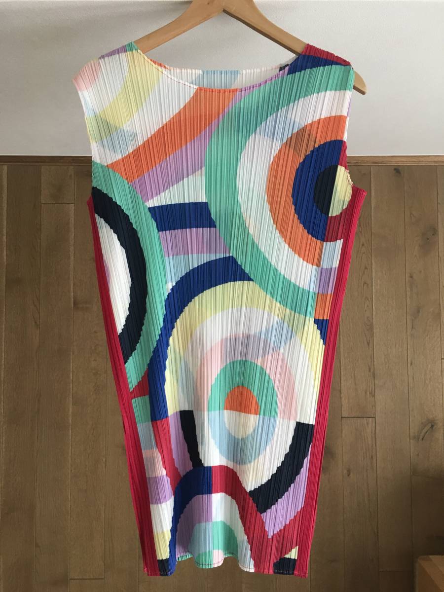 ヤフオク! -pleats please ワンピースの中古品・新品・未使用品一覧