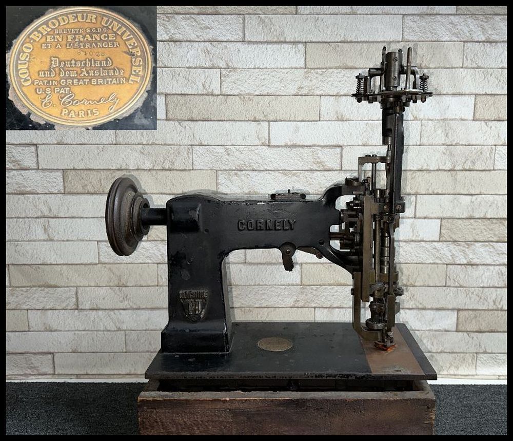新作揃え SINGER 114W103 ハンドル刺繍ミシン ハンドル刺繍ミシン