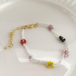 フラワービーズブレスレット　お花　フラワー　パール　ゴールド　beads jewelry accessories 0553