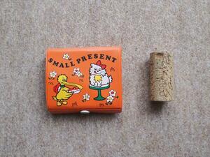  retro fancy miscellaneous goods * orange * cat . pelican pattern Mini sewing set * handicrafts sewing tool mobile 