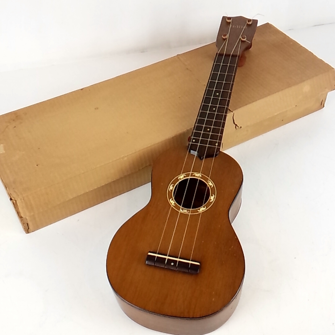 ヤフオク! -「ビンテージ」(ウクレレ) (ギター)の落札相場・落札価格