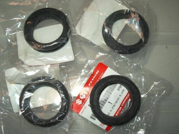 PayPay GS400 RG250 GSX250E ライトステー ゴム 新品 純正