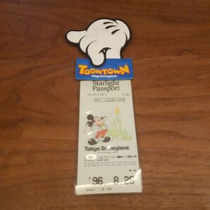ディズニー チケットホルダー レトロ