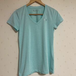 UNDER ARMOUR Under Armor lady's V neck T-shirt XS size polyester 