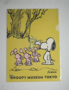  Snoopy Mu jiam( SNOOPY MUSEUM TOKYO ) clear file A4 rabbit free shipping PEANUTS Snoopy 