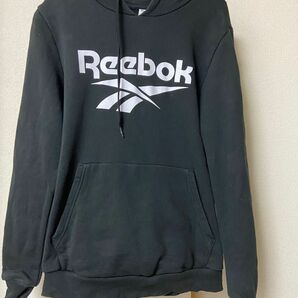 Reebok パーカー