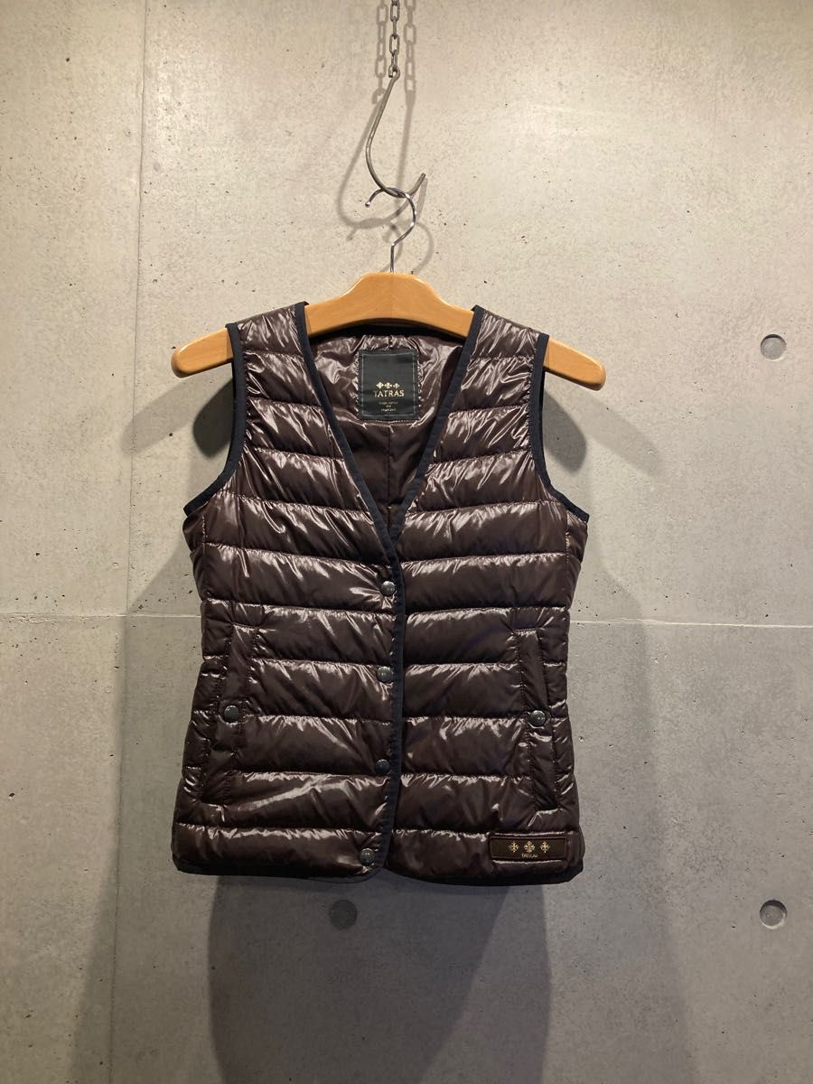極美品【TATRAS】タトラス ダウンベスト ファー付き ハンガーあり