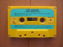 　ザ・ドゥーリース【　ファンタジック・ダンサー　】　　カセットテープ　　　　（　両面を再生して音質の確認済みです　）_画像4