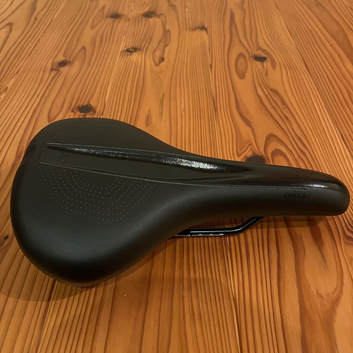 再入荷/予約販売! BROOKS B135 ブラック sushitai.com.mx