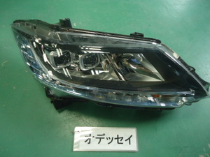 オデッセイ　RC4　右ヘッドランプユニット　LED　即決　4014