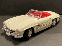 burago 1/18 MERCEDES BENZ 300SL ROADSTER(1957)中古品 ブラーゴ メルセデスベンツ　300SL_画像1