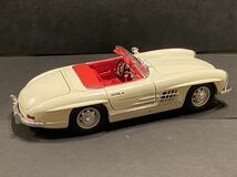 burago 1/18 MERCEDES BENZ 300SL ROADSTER(1957)中古品 ブラーゴ メルセデスベンツ　300SL_画像10