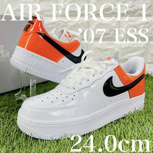 即決 ナイキ ウィメンズ エアフォース 1 '07 パテント NIKE WMNS AIR FORCE 1 '07 AF1 レディース 厚底 24.0cm 送料込み DJ9942-103