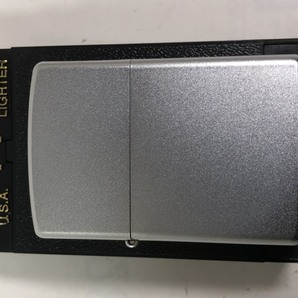 2001 Zippo サテンクローム・プレーン（無地）#205旧プラケース箱/新品の画像2