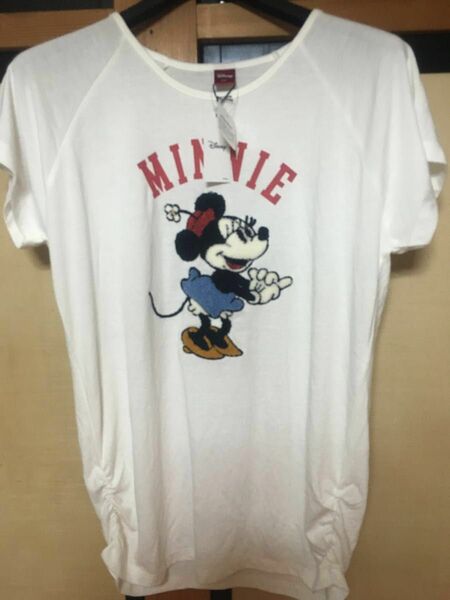 DisneyミニーマウスTシャツ^_^シルエットボアTシャツ^_^新品未使用タグ付きです