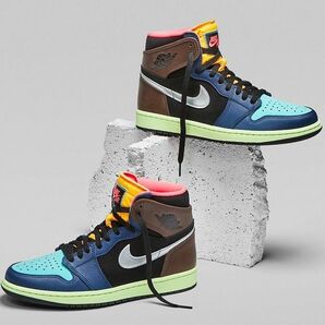 【日本未発売】希少！NIKE AIR JORDAN 1 RETRO HIGH OG BIO HACK