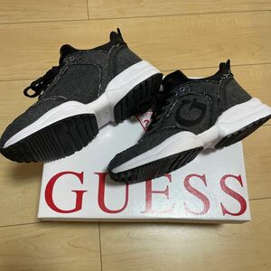 GUESS デニムロゴスニーカー