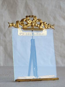 フランスアンティーク フレーム ブロンズ　ガラス　ブロンズ　青銅　写真立て　1890年　19世紀　リボン　仏　paris 刻印