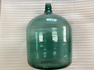 デミジョンボトル　ガラス瓶　ガラス　アンティーク　緑　グリーン　花瓶　花器　昭和レトロ　K21
