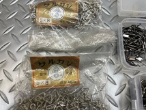 ☆未使用大量釣り小物セット１５　スイベル　スプリットリング　サルカン　等　ケース付き　大量セット☆_画像2