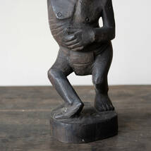 木彫の男性像 アフリカ民芸 木彫り 木製彫刻 飾り オブジェ 置物 民藝 _画像5