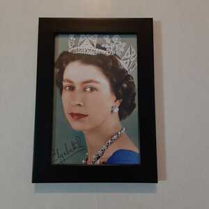  Queen Elizabeth 2. woman . autographed replica photo print 