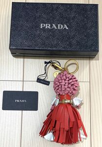 PRADA 人形　チャーム　キーホルダー　レッド