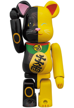 送料無料 新品 BE@RBRICK ベアブリック MEDICOM TOY スカイツリー BE@RBRICK 招き猫 黒×黄 100％ & 400％ メディコム・トイ_画像2