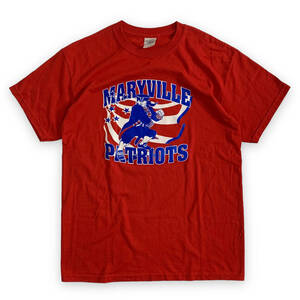 USA古着【MARYVILLE PATRIOTS】メリーヴィルパトリオッツ Tシャツ GILDAN ギルダン 赤 レッド アメリカ