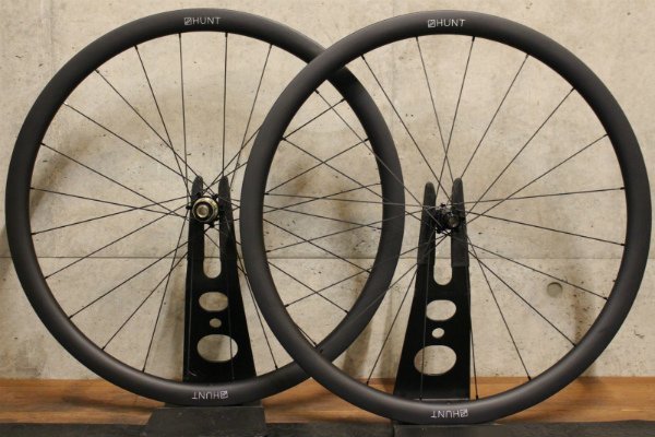 VITTORIA【ELUSION CARBON42チューブレスレディホイール前後セット
