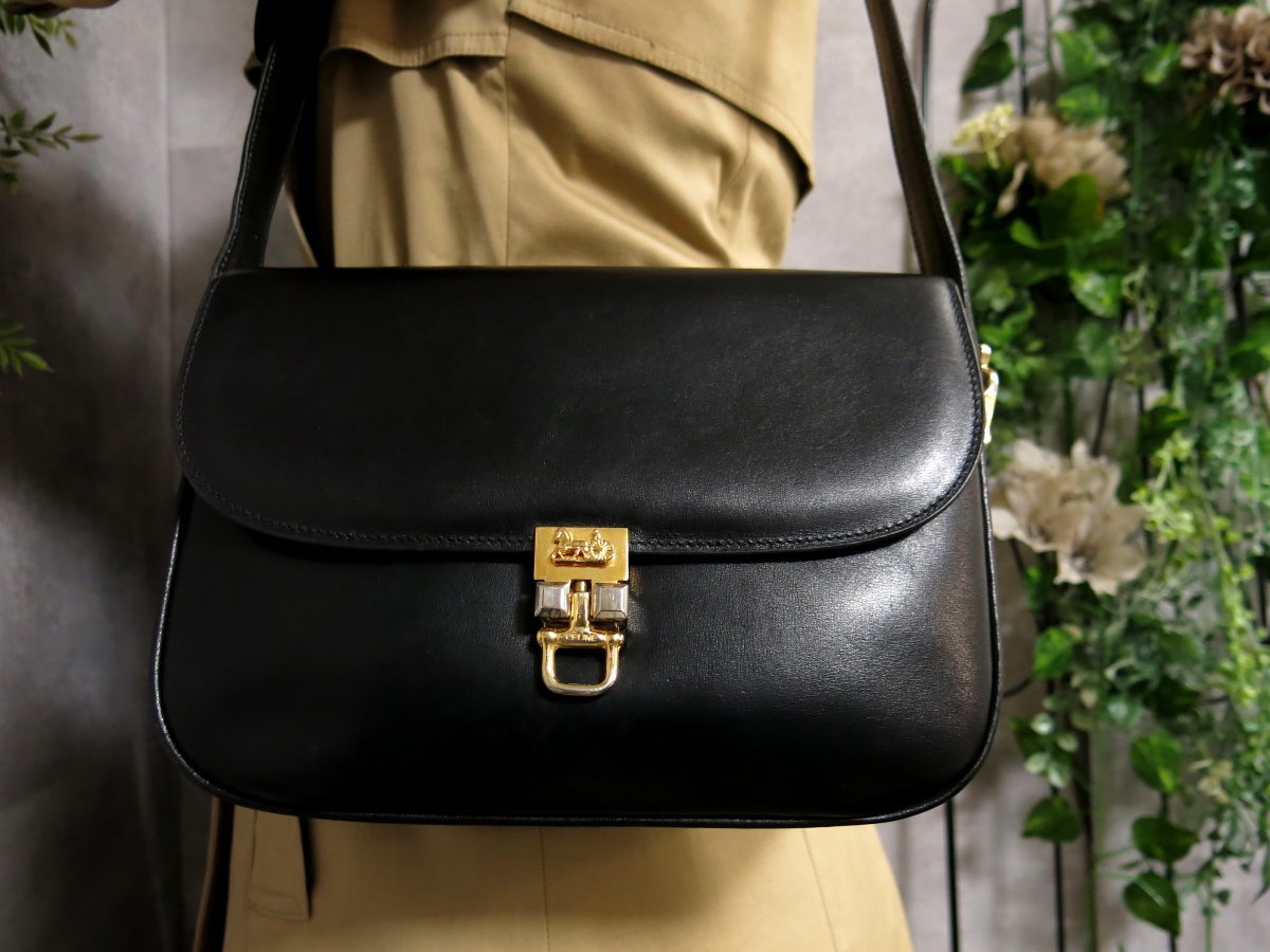 最低価格の K319 未使用☆ セリーヌ マカダム ハンドバッグ レザー