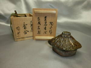 .. shop (...). shop incense case . country temple tube length have horse . bottom large dragon craftsman forest . mountain Bizen ... tea .