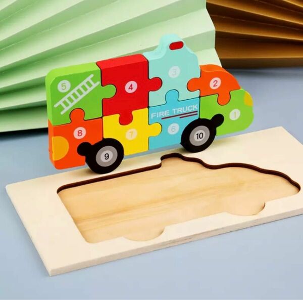 消防車　木のパズル　木のおもちゃ　木製　モンテッソーリ