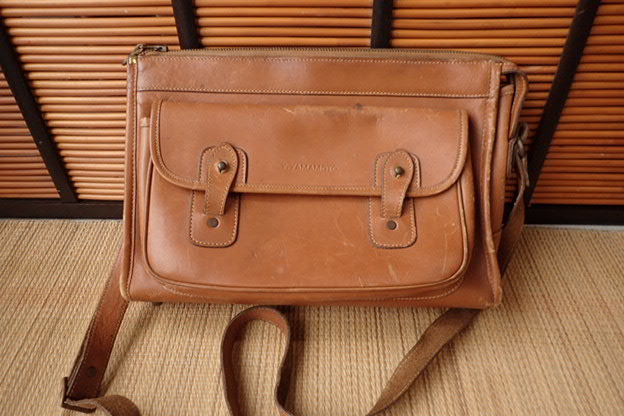 ヤフオク! -グルカ バッグの中古品・新品・未使用品一覧