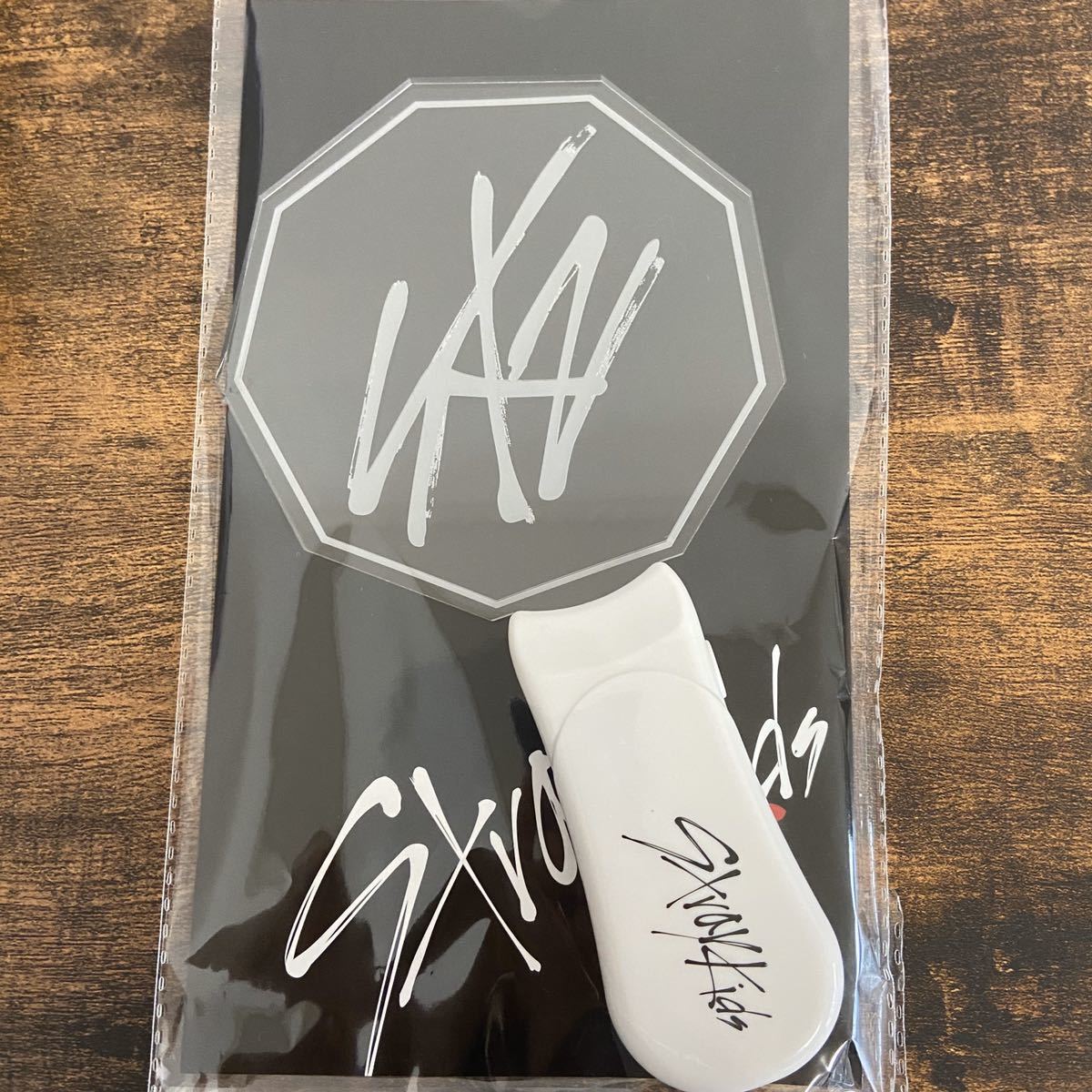 ヤフオク! -stray kids(ペンライト、コンサートライト)の中古品・新品