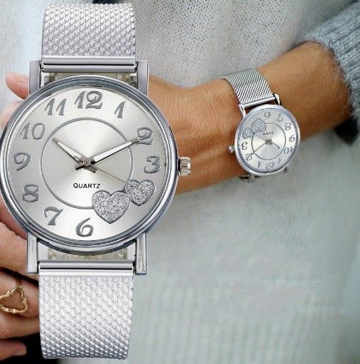 レディースハート腕時計　シルバー　銀　シンプル★クォーツ　女性　電池式